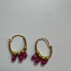18k gold and pink sapphire hoops
